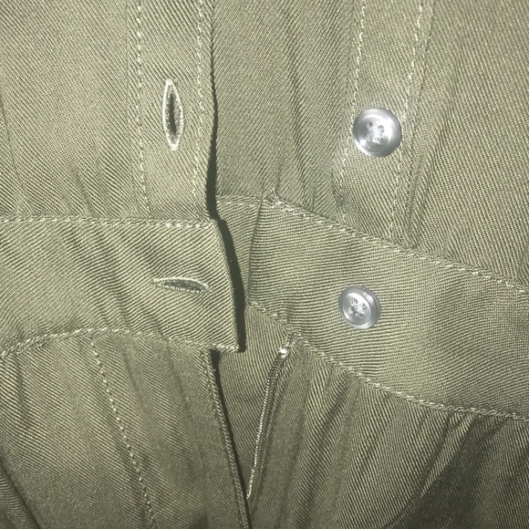 🆕 EXPRESS ROMPER - Picture 7 of 8